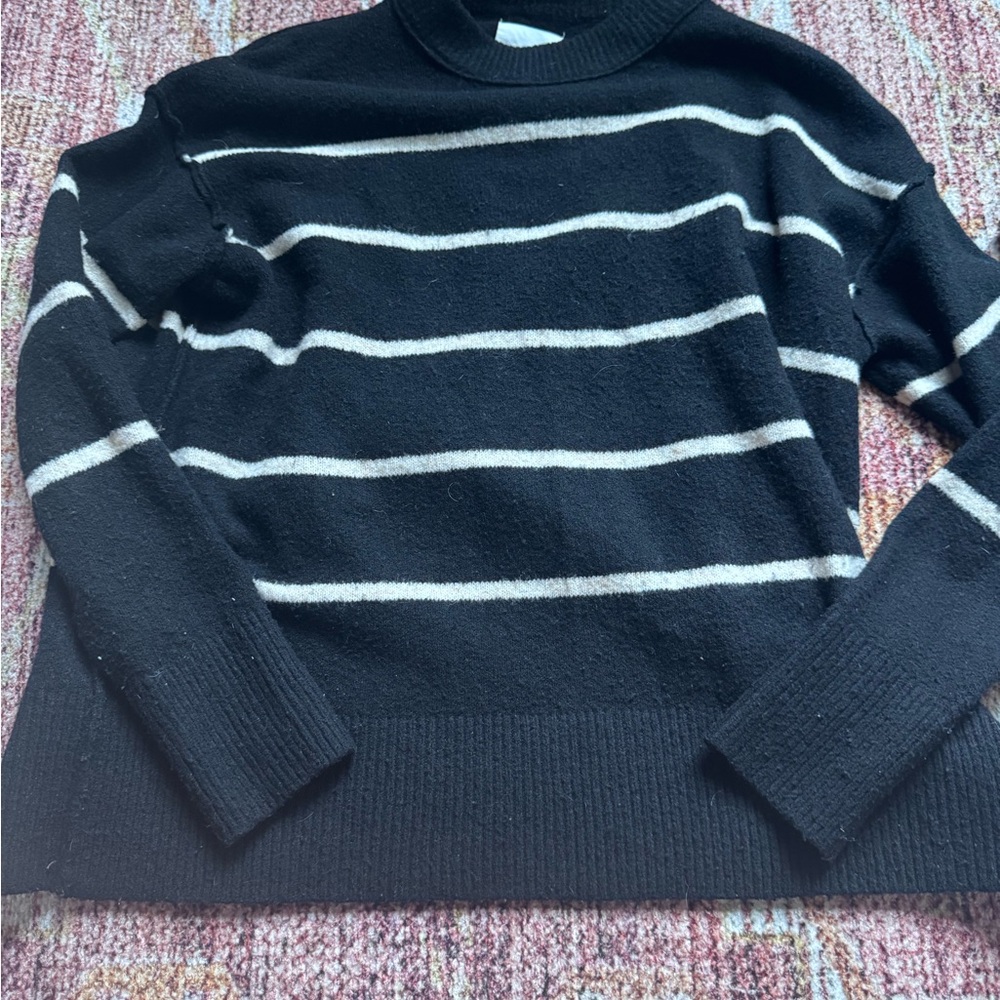 Xs aerie sweater